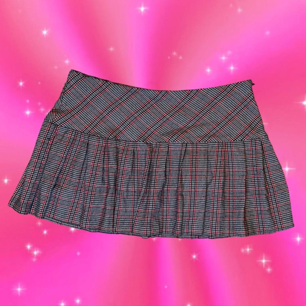 2000s Pleaded Plaid Mini Skirt